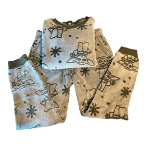 Star Wars Women’s Pajama Christmas Set - Gray and Green